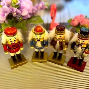 Hobby Lobby 2007 Vintage ✨Set of Four Mini Nutcracker Style Soldier Statues 4.5”
